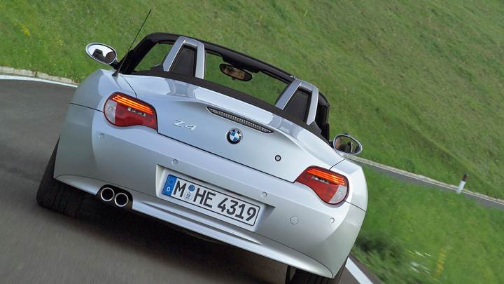 Back Pose Of 2005 BMW Z4 Roadster Running In Silver